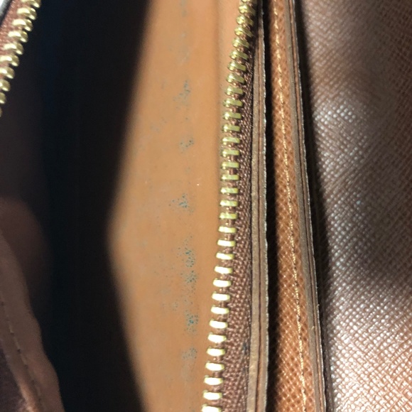 Authentic Louis Vuitton Monogram Accordion Wallet with Chain - Picture 10 of 13